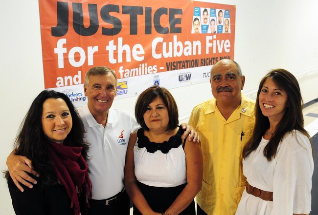 Alicia, (left) at an SEIU meeting for the Five in Los Angeles August 2011. Pictured with Tony Woodley (Unite), Cristina Vasquez (SEIU), Mike Garcia (SEIU) and Natasha Hickman (CSC)